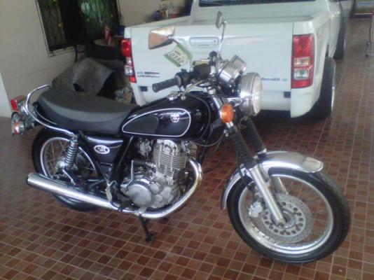 ***ขาย sr 400 ปี 2004 กุญแจชิฟประกอบใหม่เดิมๆสวยจัดวิ่งไม่ถึงหมื่นโล 75000***OHM คอนหวัน เครื่องดีสดมากครับ ระบบไฟปรกติ ชิฟปรกติครับ สีเดิมยอดนิยมยุ่นครับ เครื่องมือครบครับ ประกอบใหม่ เอกสารออกชื่อครับ วิ่งน้อยมากครับ 7xxx สนใจ 0858730704 ohm คอนหวัน