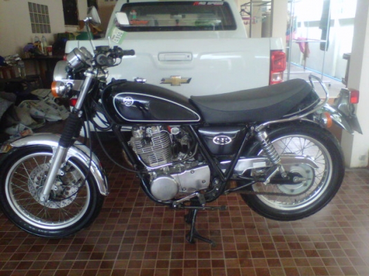 ***ขาย sr 400 ปี 2004 กุญแจชิฟประกอบใหม่เดิมๆสวยจัดวิ่งไม่ถึงหมื่นโล 75000***OHM คอนหวัน เครื่องดีสดมากครับ ระบบไฟปรกติ ชิฟปรกติครับ สีเดิมยอดนิยมยุ่นครับ เครื่องมือครบครับ ประกอบใหม่ เอกสารออกชื่อครับ วิ่งน้อยมากครับ 7xxx สนใจ 0858730704 ohm คอนหวัน