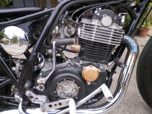 ขายSR400 ปี 02 อินวอย+สรรพสารมิต รถอยู่โคราชครับ ขายSR400 ปี 02 อินวอย+สรรพสารมิต รถอยู่โคราชครับ