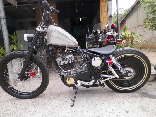 ขายSR400 ปี 02 อินวอย+สรรพสารมิต รถอยู่โคราชครับ ขายSR400 ปี 02 อินวอย+สรรพสารมิต รถอยู่โคราชครับ