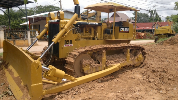 ขายแทรคเตอร์ CAT D5D