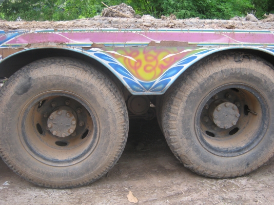 ขาย รถสิบล้อ 2 เพลาแท้ Nissan ud