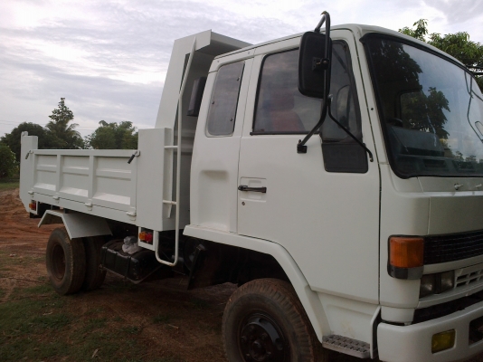 isuzu  Rocky