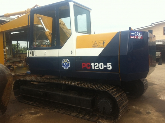 ขายรถแมคโครPC120-5 ไฟฟ้าครบ สภาพพร้อมใช้ สนใจติดต่อ บอย 085-156-2314