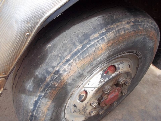 ขาย รถโม่ปูน โม่ตรง 6 คิว มิตซู / เบรกใหญ่ ( ขาย 2 คัน ถูกๆ! ) ขาย รถโม่ปูน โม่ตรง 6 คิว มิตซู / เบรกใหญ่ ( ขาย 2 คัน ถูกๆ! )