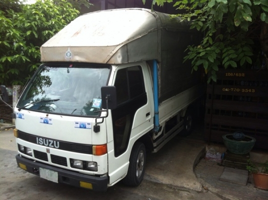 ขายรถบรรทุก 4 ล้อกลาง ISUZU เครื่อง 4JB1