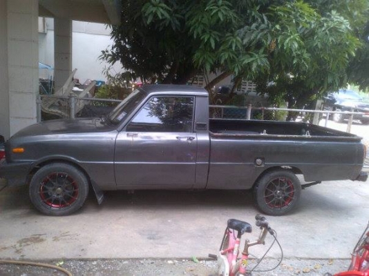 ลดๆๆขาย mazda 1300 เครื่อง ดีมากๆ ทะเบียนโอน ขาดต่1ปี แรงๆ ขาย 40000 คับ