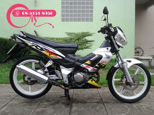 SALE!!ขาย SONIC ไมล์ขาวปี 46 แม็คแท้เครื่องดีแรงไม่ตก ราคา 14,900 บาทเท่านั้น เอกสารครบภาษีต่อแล้วถึงปี 57