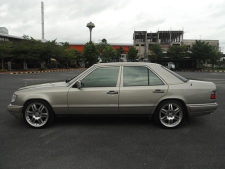 ขายรถเบนซ์ ปี 1989 BENZ, E320 โฉม W124 E หน้า