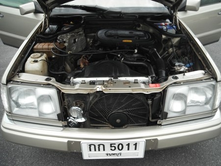 ขายรถเบนซ์ ปี 1989 BENZ, E320 โฉม W124 E หน้า