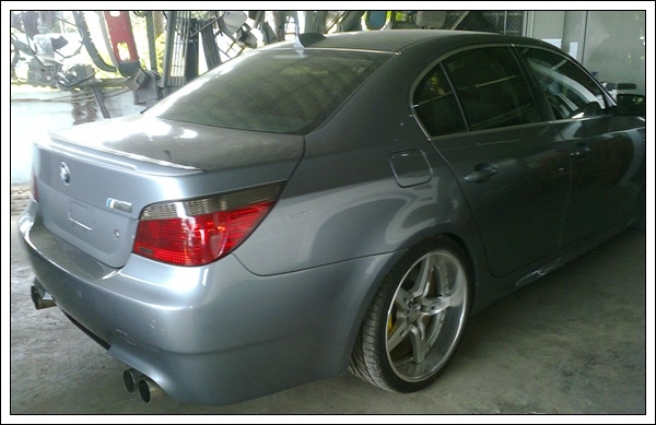 BMW ซีรี่ย์ 5 ชุดเเต่ง M5 รอบคัน เบรค brembo  แม็กซ์ 20 &quot;