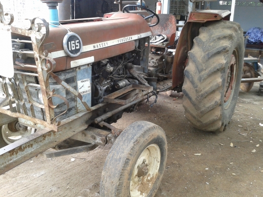 รถไถเเมสซี่