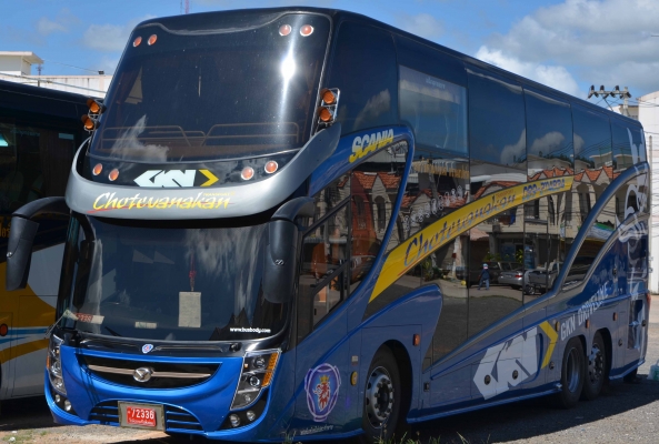 ขายรถบัส 8 ล้อ 4.5 ล้าน