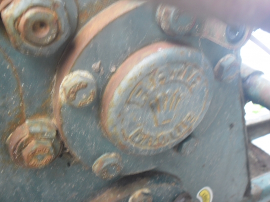 นานๆถึงมีให้ครับ เคยเห็นรถไถ(อก,โครง)มีหัวฉีดเดิมๆสวยๆ