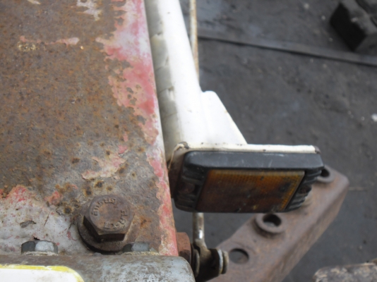 นานๆถึงมีให้ครับ เคยเห็นรถไถ(อก,โครง)มีหัวฉีดเดิมๆสวยๆ