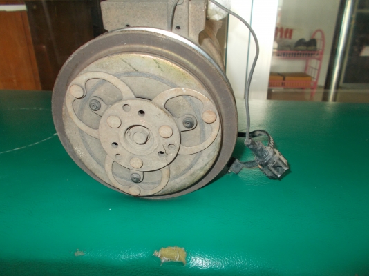 ขาย คอมแอร์รถยนต์นิสสันฟรอนเทียเเท้ 3,500