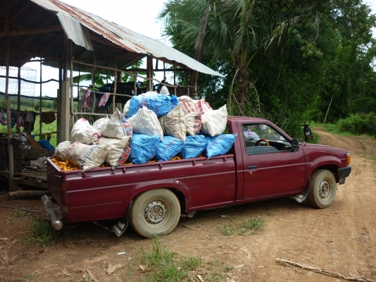 ขายNISSAN BIG M ฝาแดง พร้อมใช้งานได้เลย ขายNISSAN BIG M ฝาแดง พร้อมใช้งานได้เลย