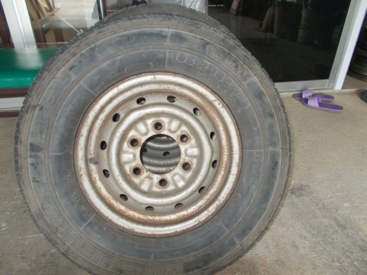 ขาย ล้อกะทะพร้อมยางมือสอง 4,500 ขนาด 14" 6 รู