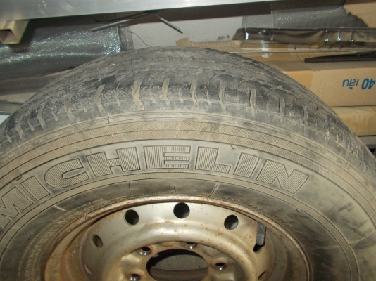 ขาย ล้อกะทะพร้อมยางมือสอง 4,500 ขนาด 14" 6 รู