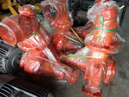 ขายปั้มน้ำขนาด เข้า 4นิ้ว ออก4 นิ้วของใหม่คับ 089-8374018