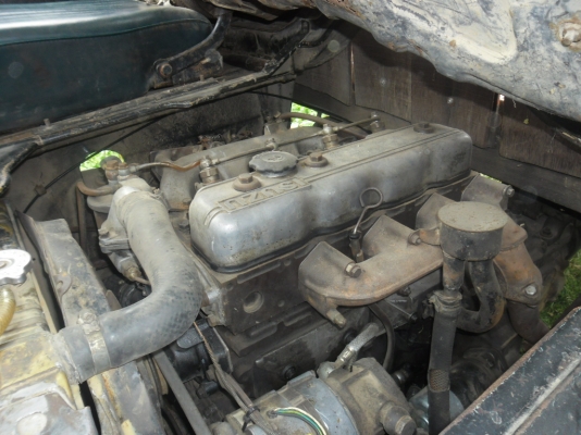 หกล้อ isuzu เครื่อง 100แรงฝาขาว