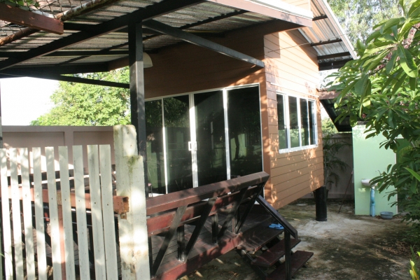 ขายบ้านพร้อมที่ดิน 1 ไร่ 19 ตรว.อ่างเก็บน้ำมาบประชัน