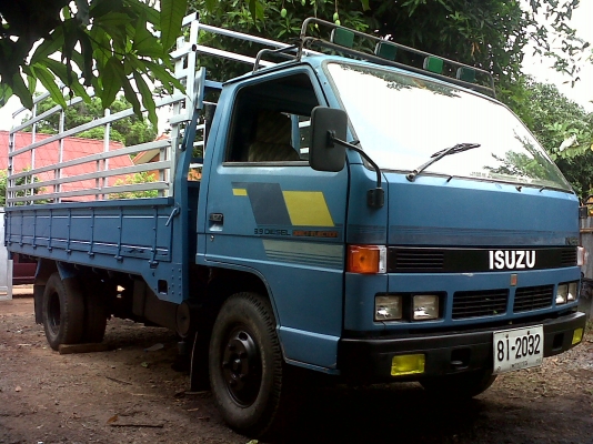 ขาย 6 ล้อ ISUZU NPR 115 เกียร์สั้น พวงมาลัยเพาเวอร์