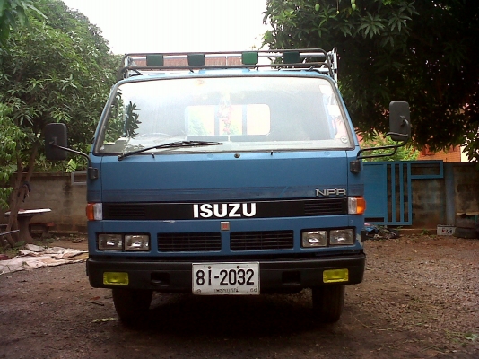 ขาย 6 ล้อ ISUZU NPR 115 เกียร์สั้น พวงมาลัยเพาเวอร์