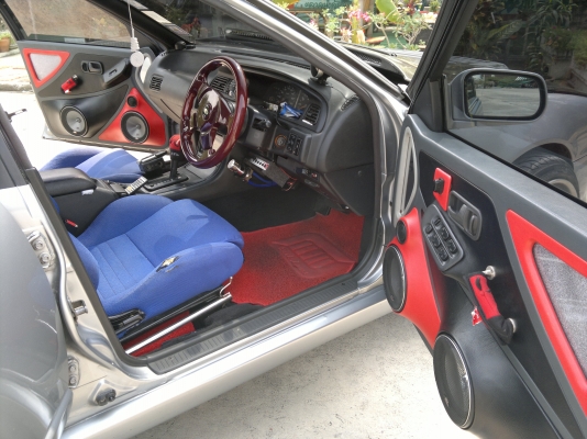 ขายA31แต่งสวยๆเครื่อง rb25โบ เกียร์ออโต้ ชุดแต่ง เครื่องเสียงแน่นๆ