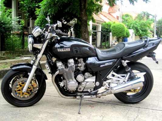 <<<<<Yamaha XJR 1200 ปี 97 ของเเต่งเยอะ >>>>>