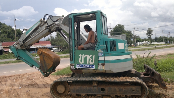 ขายรถแบคโฮ KOMUTSU PC75UU เก่า-นอก ญี่ปุ่นแท้ๆ รถ 2000 ช.ม ขายรถแบคโฮ KOMUTSU PC75UU เก่า-นอก ญี่ปุ่นแท้ๆ รถ 2000 ช.ม