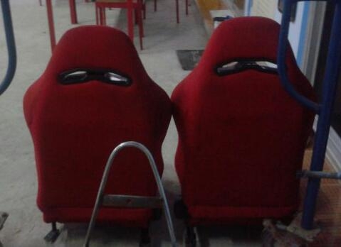 ขายด่วนเบาะซิ่งRED BRIDE 1 คู่พร้อมรางสภาพงามไม่ขาดใส่ได้กับทกรุ่น(พร้อมจัดส่ง)