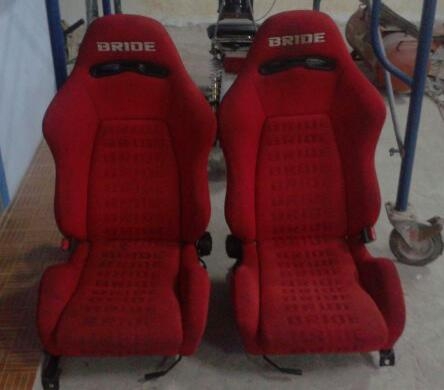 ขายด่วนเบาะซิ่งRED BRIDE 1 คู่พร้อมรางสภาพงามไม่ขาดใส่ได้กับทกรุ่น(พร้อมจัดส่ง)