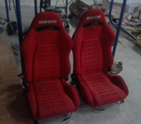ขายด่วนเบาะซิ่งRED BRIDE 1 คู่พร้อมรางสภาพงามไม่ขาดใส่ได้กับทกรุ่น(พร้อมจัดส่ง)