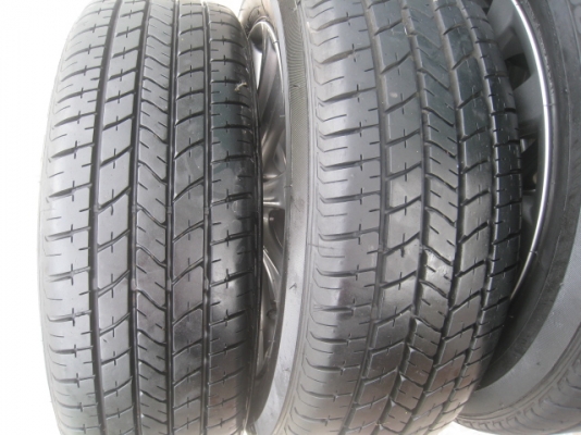 ขายล้อแม็ก Toyota vios 12ก้าน 15" x5.5" et45 4รู100 +ยางปี 12(081-3747940)