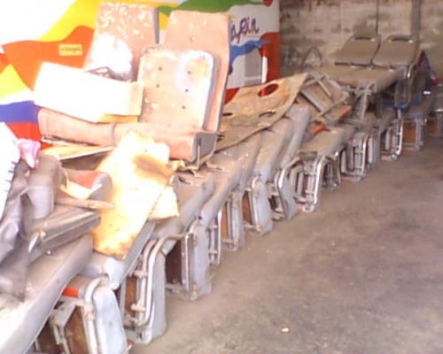 เบาะเก็บเก่ามีหลายชุดครับราคาชุดละ17000ใส่ได้ทั้งรถโดยสารเเละเรือโดยสารครับเหมาหลายชุด ลดได้1000บาทครับ เบาะเก็บเก่ามีหลายชุดครับราคาชุดละ17000ใส่ได้ทั้งรถโดยสารเเละเรือโดยสารครับเหมาหลายชุด ลดได้1000บาทครับ