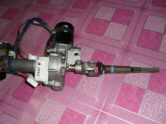 ขายวงพวงมาลัย toyota new vios รุ่นธรรมดาครบชุดครับ สวยๆสีดำ ปี 2010