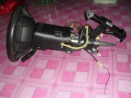 ขายวงพวงมาลัย D-MAX Gold series airbag ปี2008 สีดำสวยๆครบชุดครับ