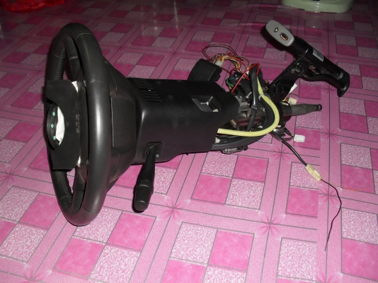 ขายวงพวงมาลัย D-MAX Gold series airbag ปี2008 สีดำสวยๆครบชุดครับ