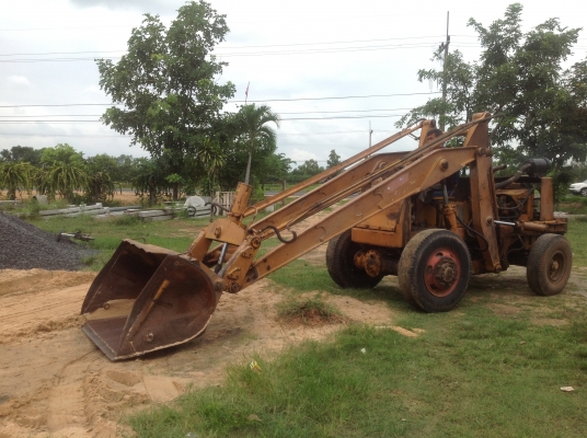 ขายรถตัก KOMATSU SD20 มาก่อนได้ก่อนครับ (085-1400605)