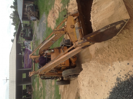 ขายรถตัก KOMATSU SD20 มาก่อนได้ก่อนครับ (085-1400605)