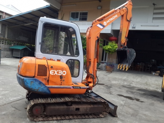 ขาย รถขุดเล็ก HITACHI รุ่น EX30 มีเก๋ง แทร็กเหล็ก มือสองญี่ปุ่น