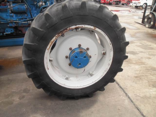 FORD 6610 4WD ,เกียร์ทอร์ก,เสื้อลาย,เทอร์โบ ราคาถูก นำเข้าจากประเทศอังกฤษ ยังไม่ได้ใช้งานในไทย เอกสารครบพร้อมโอน โทร.089-6222190