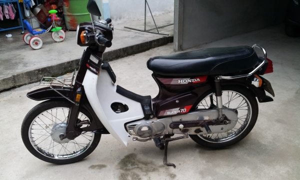 ขาย Honda  c70 super ภาษีเต็ม ทบ.โอน  15,500 บาท