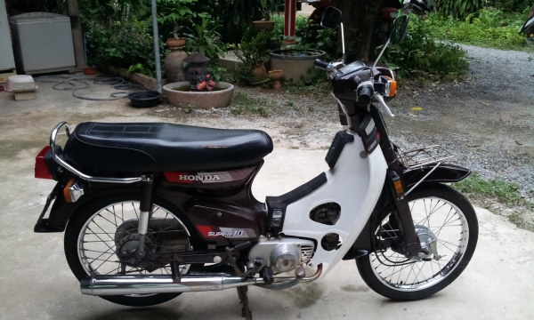 ขาย Honda  c70 super ภาษีเต็ม ทบ.โอน  15,500 บาท