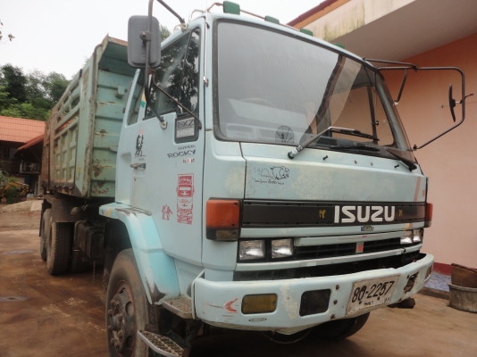 ขายรถบรรทุก 10ล้อดั้มพ์ 2เพลา ISUZU ROCKY 240แรงม้า นางฟ้าแท้