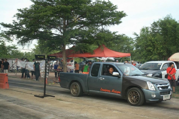 ขายดาวน์ครับ D MAX ปี2o11