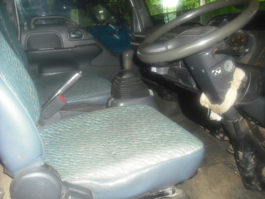 ขายรถบบรทุก 6ล้อ npr  145  แรงม้า