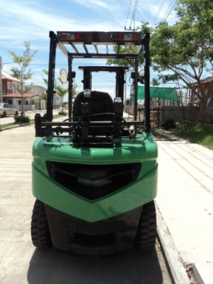 ฟอร์คลิฟท์ มิตซูบิชิ Grendia ขนาด 2.5 ตัน เสา 3 เมตร สนใจ 081-3535-948