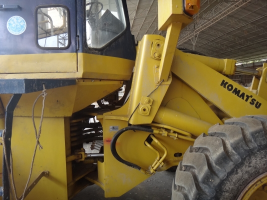 ขายด่วน  รถตัก KOMATSU  WA300- 1  พร้อมใช้งาน  สภาพดีมาก